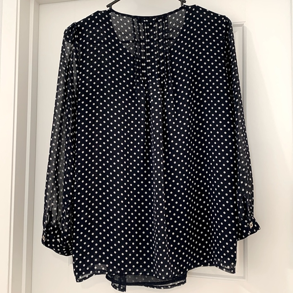 Tommy Hilfiger blouse Polka Dots ✨2 for $10✨ - Picture 3 of 3